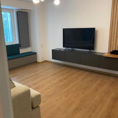 Mery Luxury Apartment Galaţi Екстериор снимка