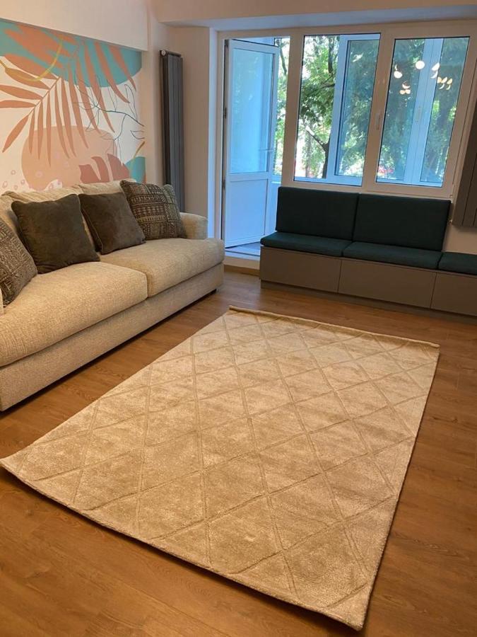 Mery Luxury Apartment Galaţi Екстериор снимка