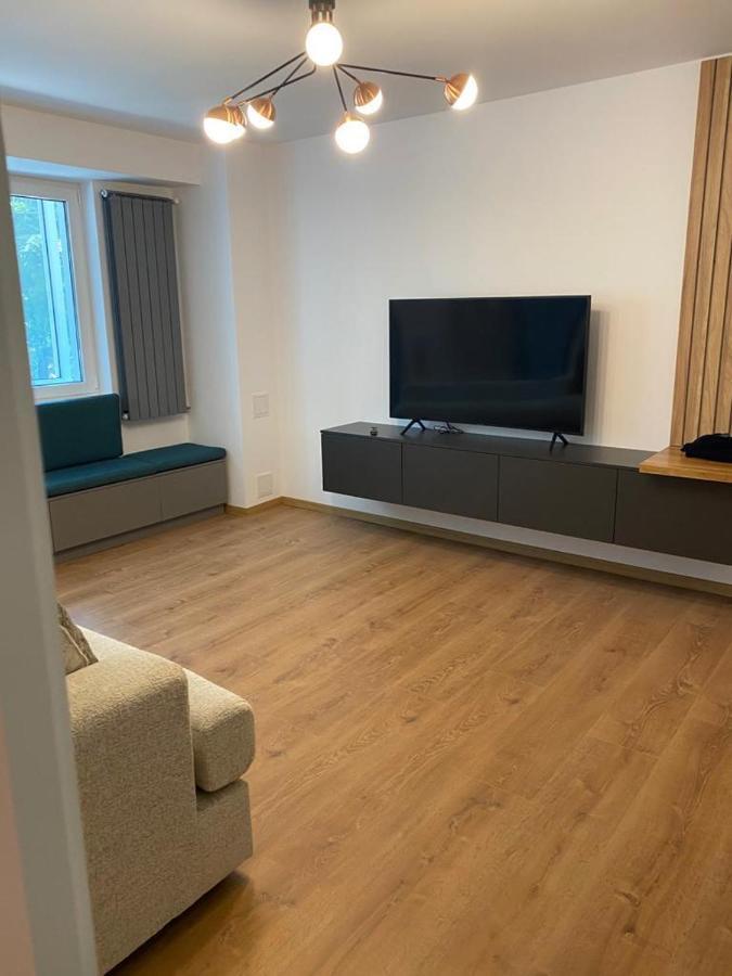 Mery Luxury Apartment Galaţi Екстериор снимка