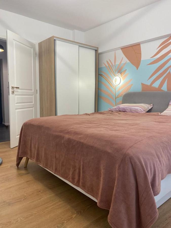 Mery Luxury Apartment Galaţi Екстериор снимка